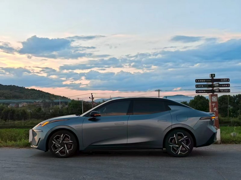 小 7 在下陡门村